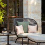 VincentSheppard_KodoCocoonKodoFootrestKodoSideTable_CushMatchaGreen_Peach_Almond_XL_HR