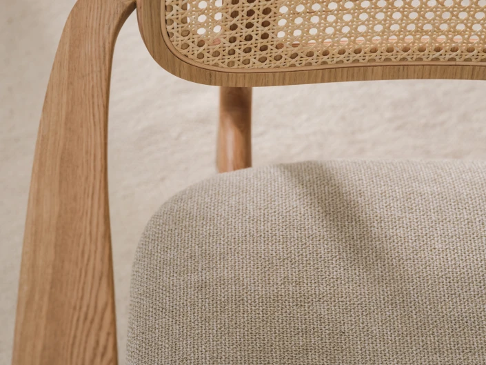 half_width__vincentsheppard-titus-lounge-boucle-closeup-a2-300dpi