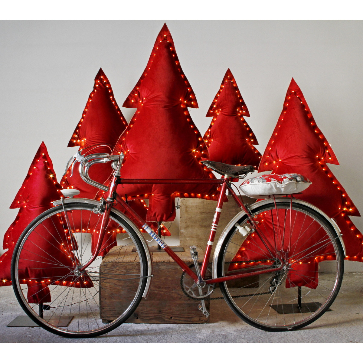 les-sapins-lumineux-rouges cymric velour rouge