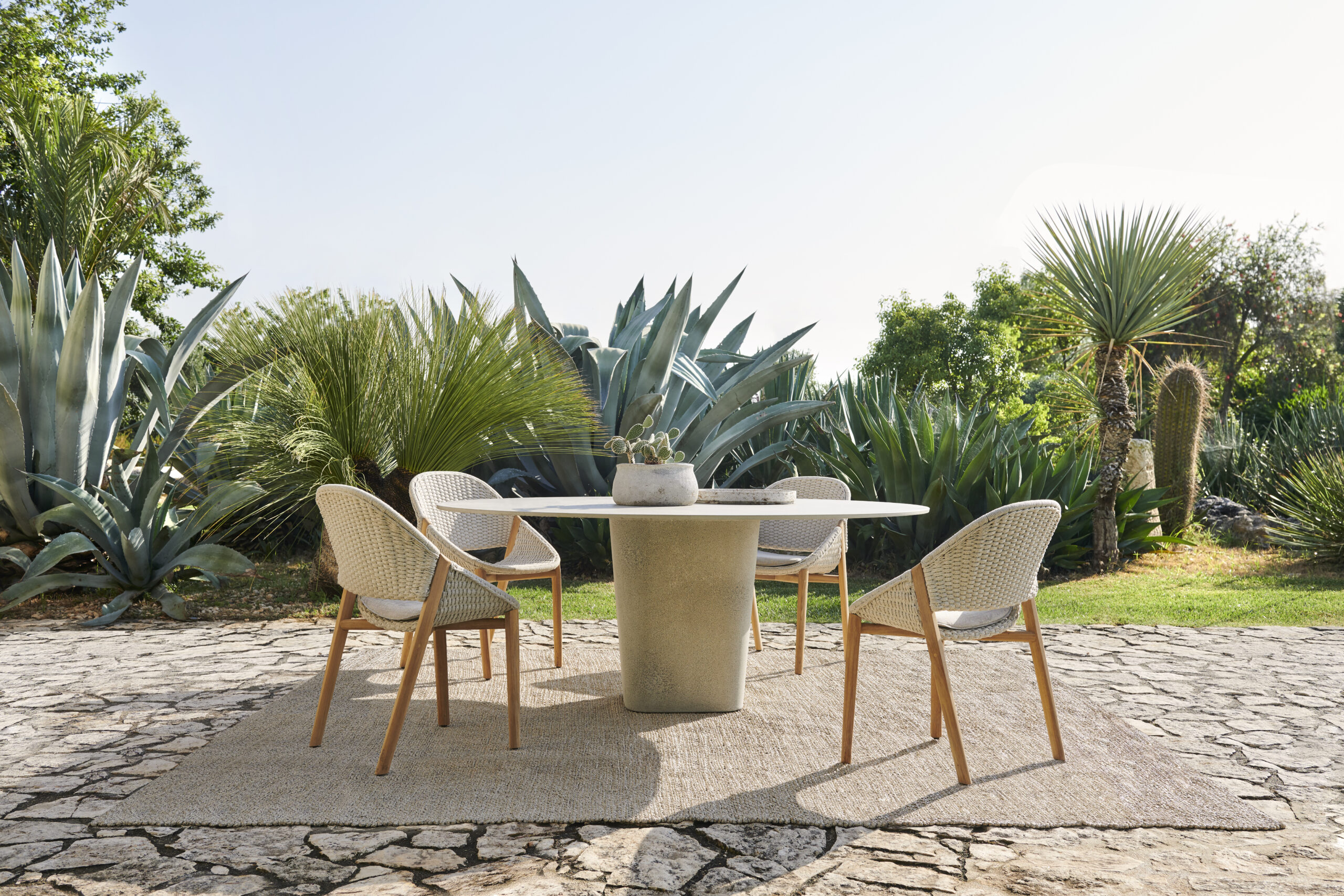 elio fauteuil repas tribu