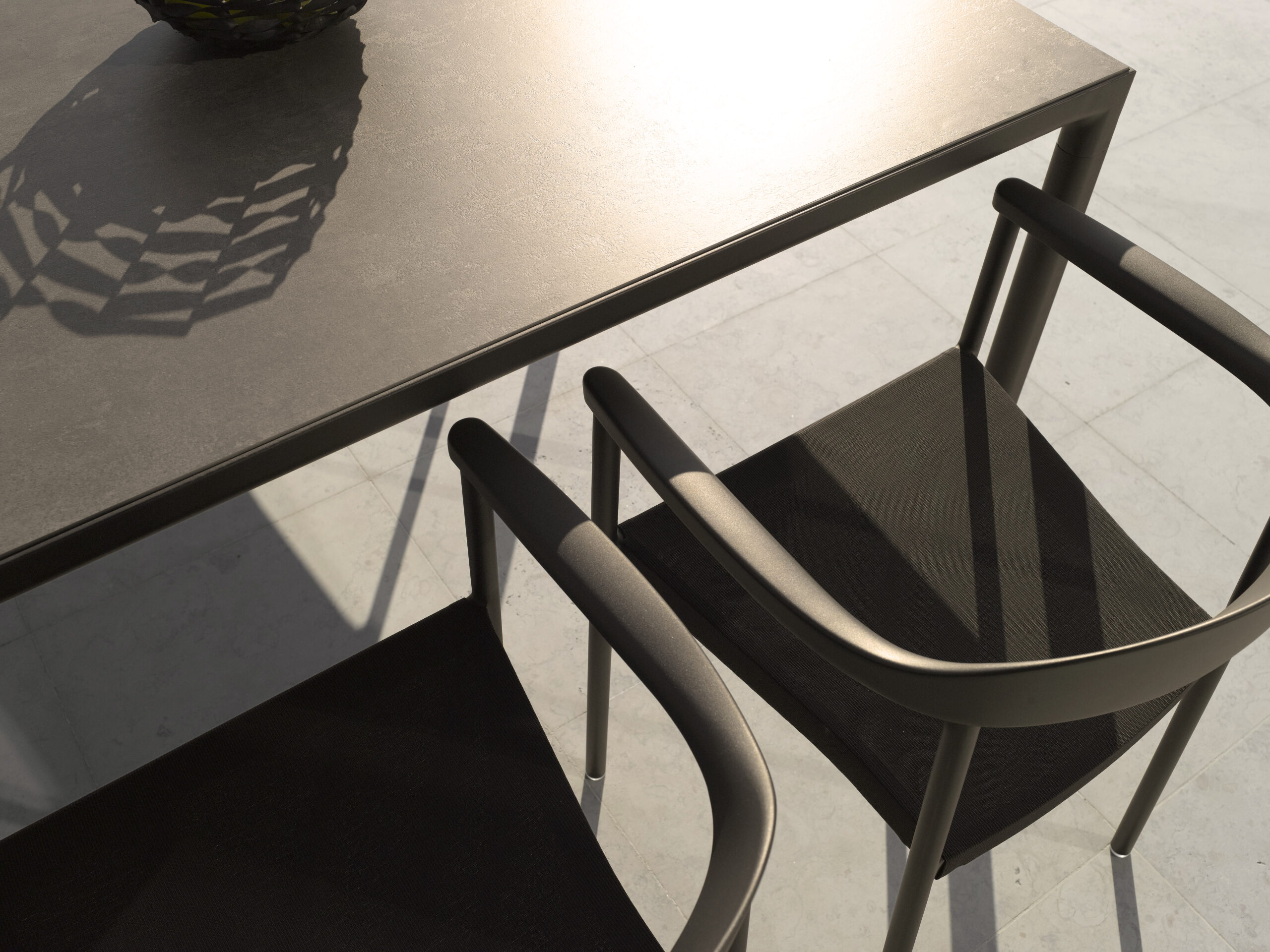Illum-armchair-dining-table-wenge