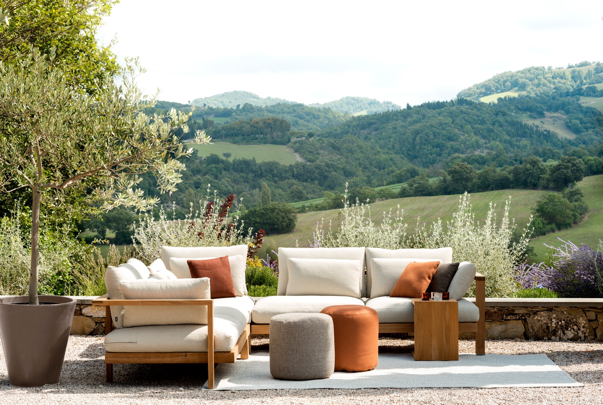 TRIBU_2015_pure_sofa06_J TABLE C PURE TRIBU