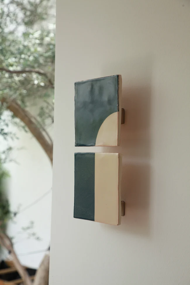 Tiles+Door+B+2 APPLIQUES TILES VIOLAINE D4HARCOURT