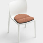 KRISTALIA CHAISE LP