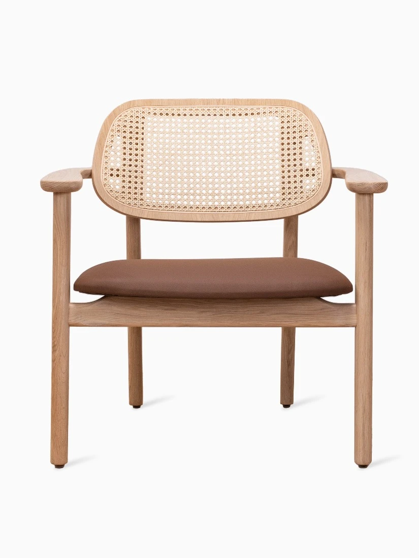 aspect3x4lg__vincentsheppard-titus-loungechair-natural-front-f9-300dpi