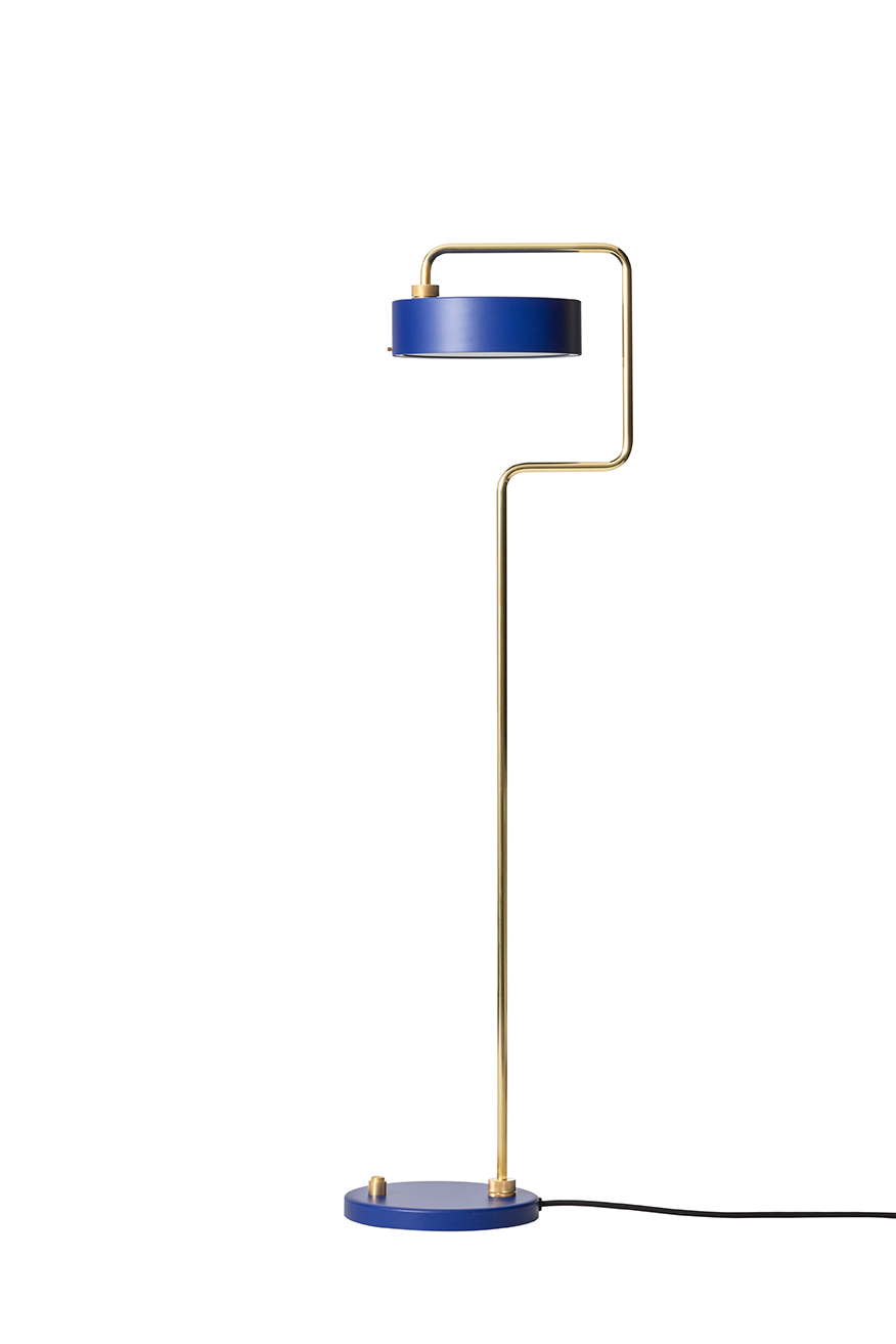made-by-hand_petite-machine_floor-lamp_royalblue_0302