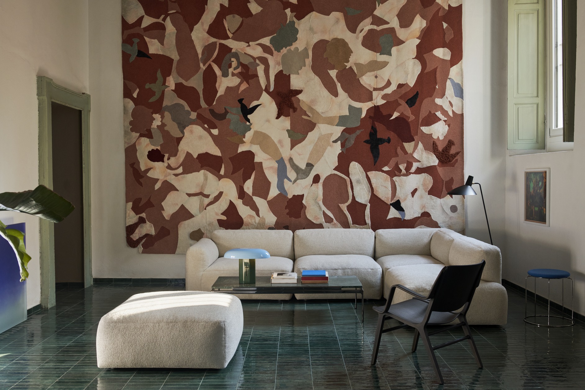 ATD_Retail_2024_Sett LN12_Develius Mellow EV8A_EV8C_EV8D_EV8G_EV8E_Montera JH42_AX HM11_Wire Stool VP11_Tripod HM9 lampe montera &tradition