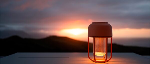 light No.1 houe