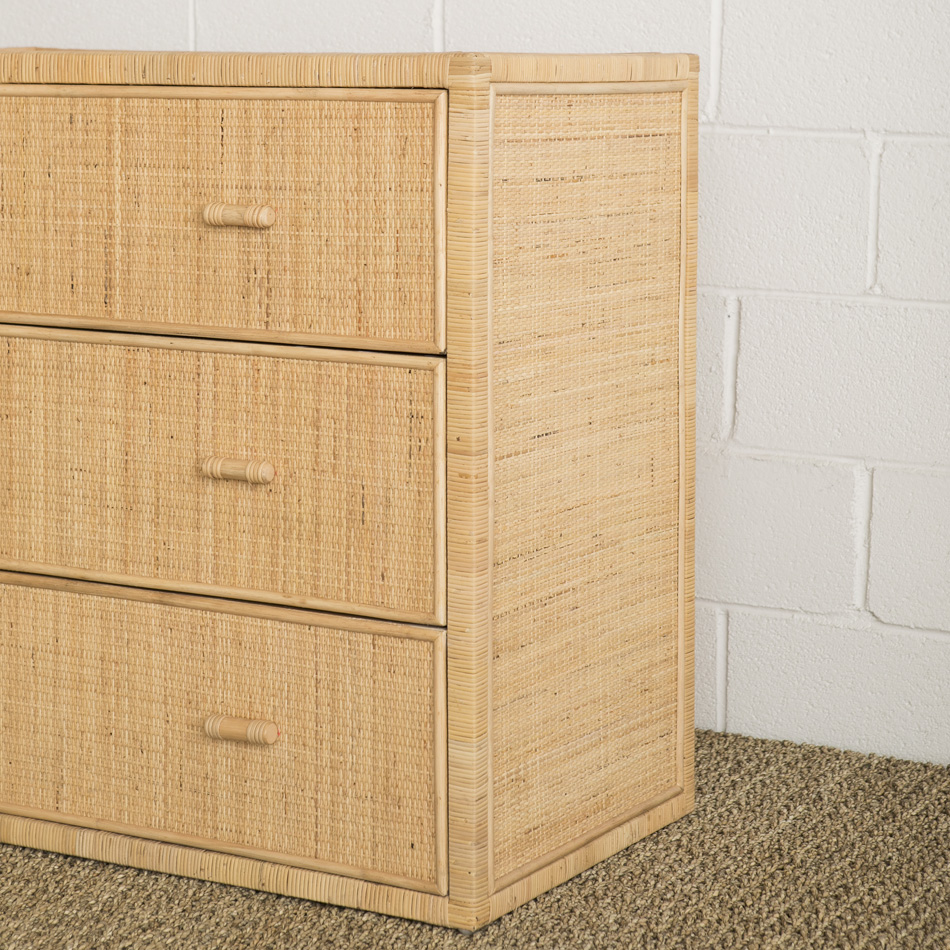 commode en rotin simone mahe