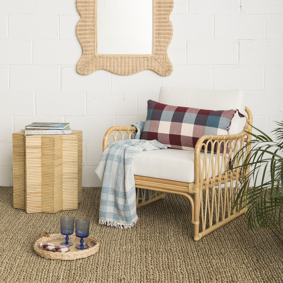 MIROIR EN ROTIN FESTONNÉ DHALIA MAHE