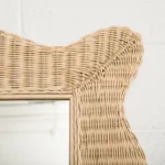 MIROIR EN ROTIN FESTONNÉ DHALIA MAHE